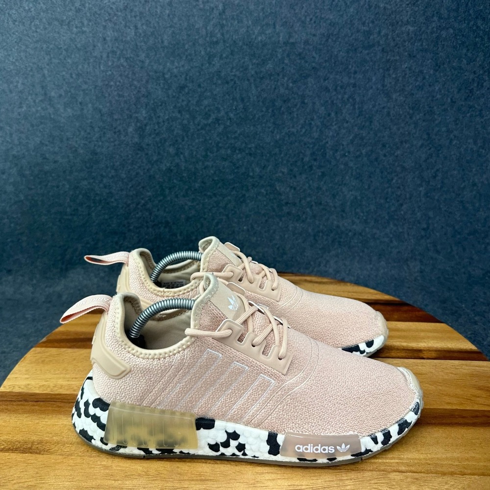 Adidas NMD R1 Halo Blush Spotted Womens 7 Cow Print Pink Beige Sneakers GZ7996
